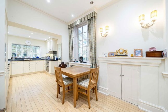 6, Queen Annes Gardens, London photo 3