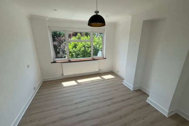 146, Westpole Avenue, Barnet photo 5