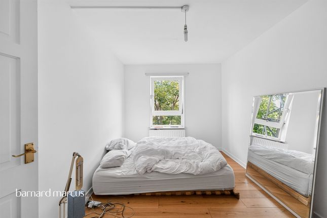 Flat 21, Heather Court, Binfield Road, London photo 4