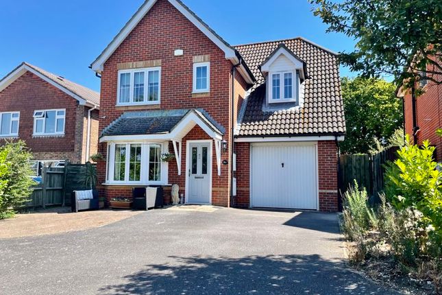 Thumbnail Detached house for sale in Church Road, Hayling Island