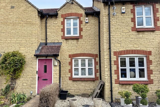 2-bed terraced on 11 Hardingham Close, Oxfordshire, £215,000