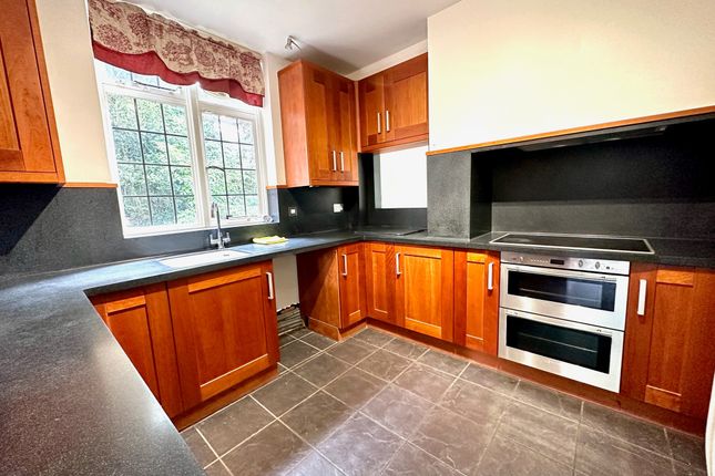 Detached house to rent in Ambury Road South, Huntingdon
