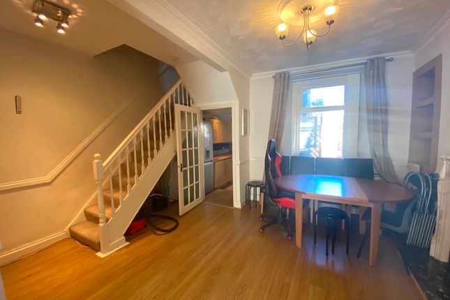 Thumbnail Semi-detached house to rent in Beach Street, Swansea