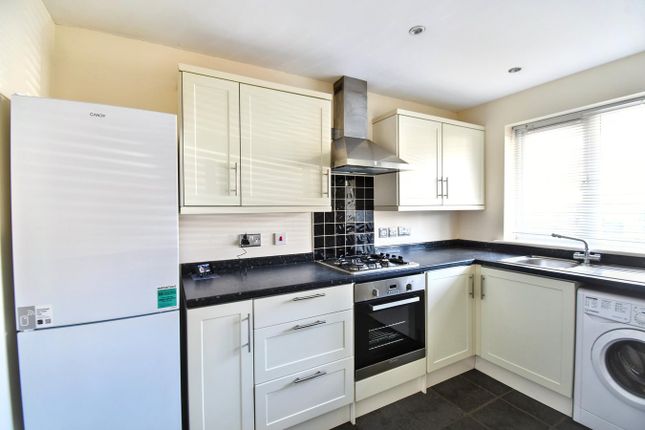 38a, Chantry Avenue, Bedford photo 2