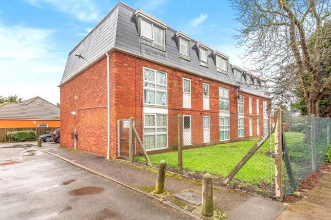 Thumbnail Property to rent in Botwell Common Road, Hayes, Middlesex