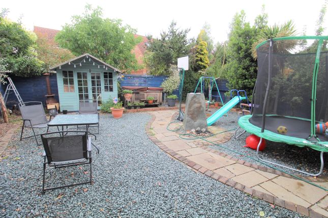 21, Kentmere Drive, Doncaster photo 2
