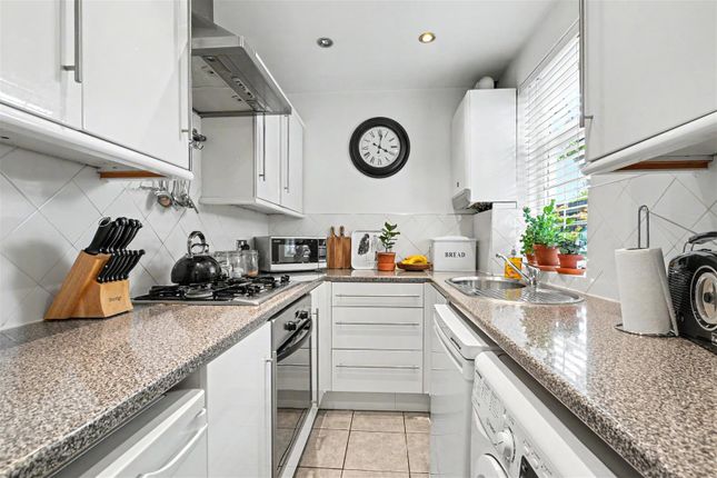 20, Marhill Road, Nottingham photo 2