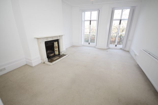 Flat for sale in Crooms Hill, London