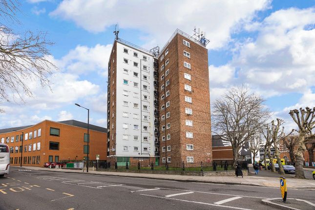 Thumbnail Flat for sale in Green Point, Water Lane, Stratford
