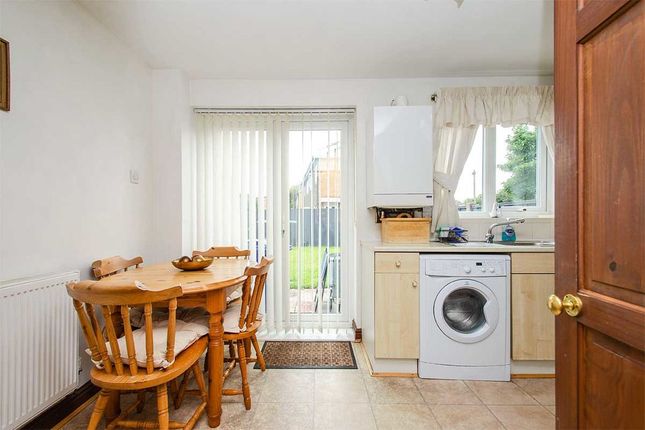 28, Chequers Court, Cannock photo 4