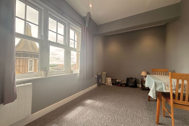 Flat 3, 146A High Street, Uckfield photo 2