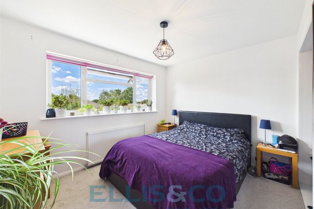 10, Mount Avenue, Maidstone photo 4