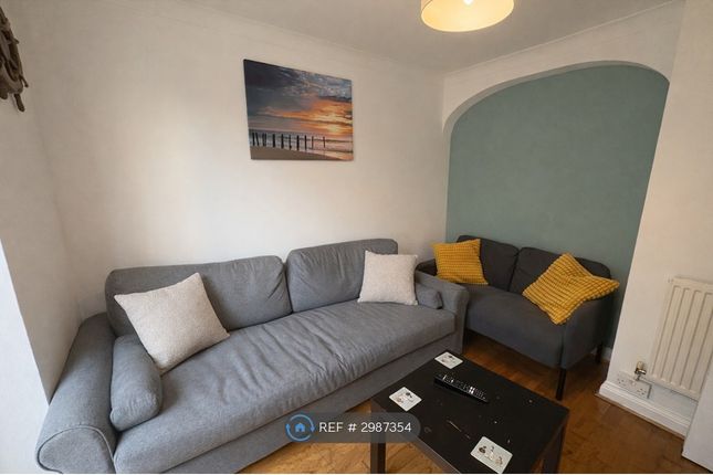 Old Hill Crescent, Falmouth photo 3