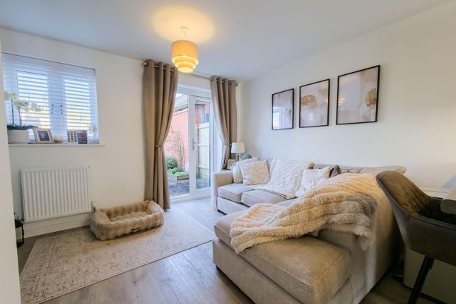 95, Hexham Street, Towcester photo 4