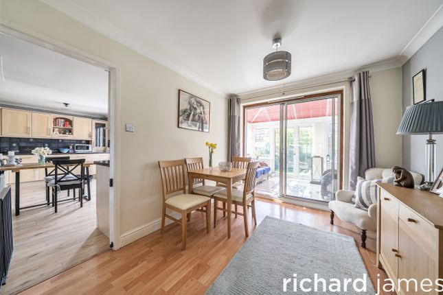 23, Grosmont Drive, Swindon photo 4