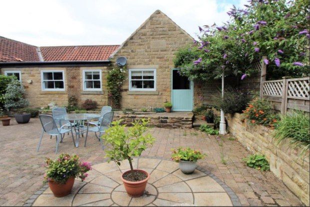 Thumbnail Cottage to rent in Deep Lane, Chesterfield
