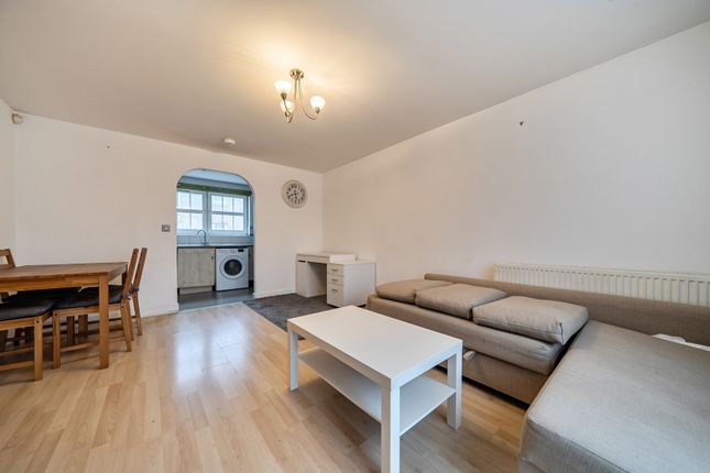 Flat 4, East Lodge,, Allenby Road, London photo 2