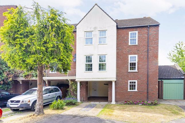 Thumbnail Property for sale in Park Crescent, Twickenham