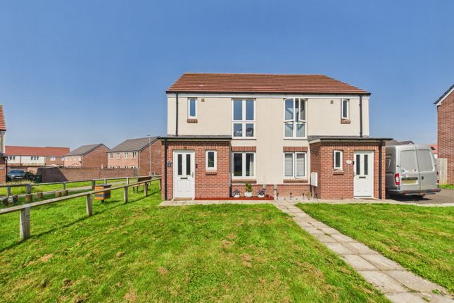 2-bed house on 2, Greenfinch Walk, Lydney, £210,000