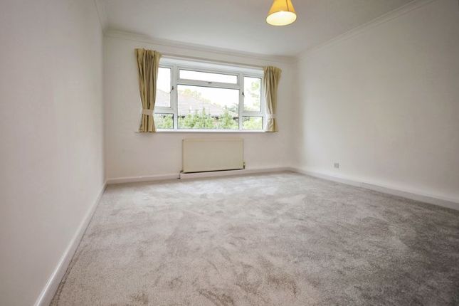 Flat for sale in Derby Road, Bournemouth