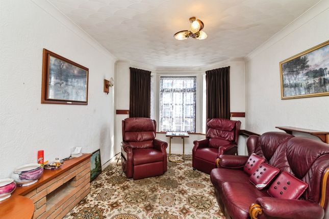 13, Oxford Road, Lowestoft photo 2
