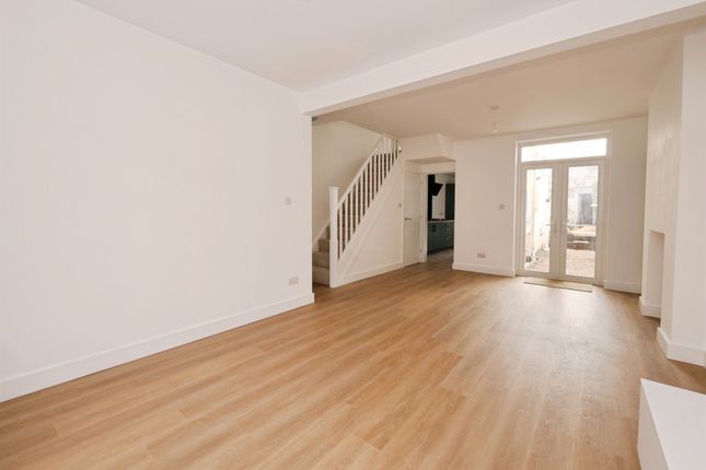 23, Cheltenham Terrace, Bridgend photo 4
