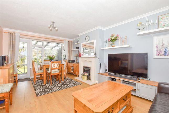Park Way Coxheath, Maidstone photo 4