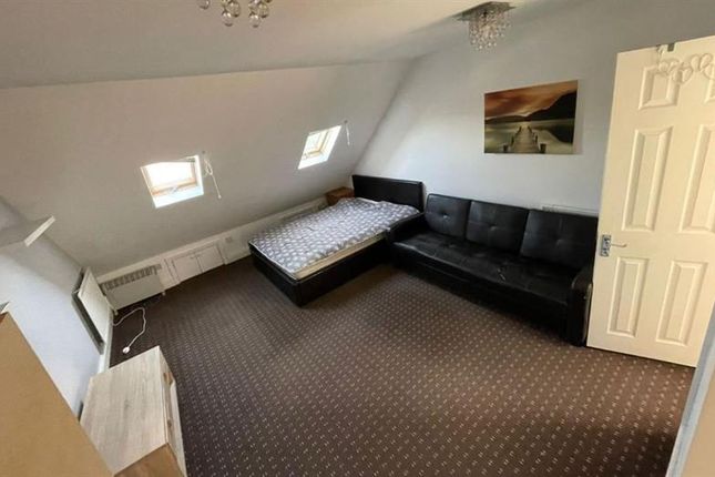 24, Charlemont Road, East Ham photo 2