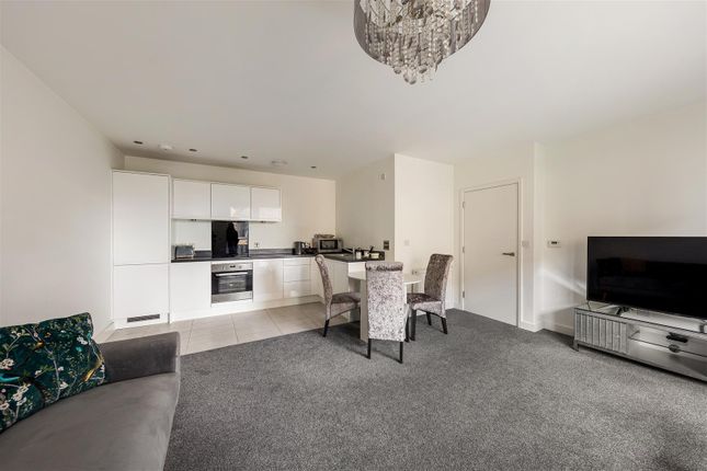 11 Furrow House, Hickman Avenue, Highams Park photo 2