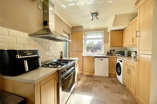 41, Russell Avenue, Lancashire photo 4