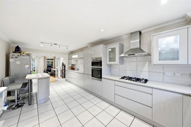 25, Sandringham Drive, Bexley Park photo 4