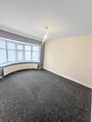 76a, Furnival Avenue, Slough photo 4