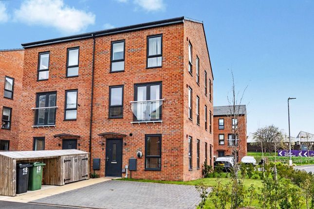 2-bed house on 18, Copper Beech Court, West Yorkshire, £245,000