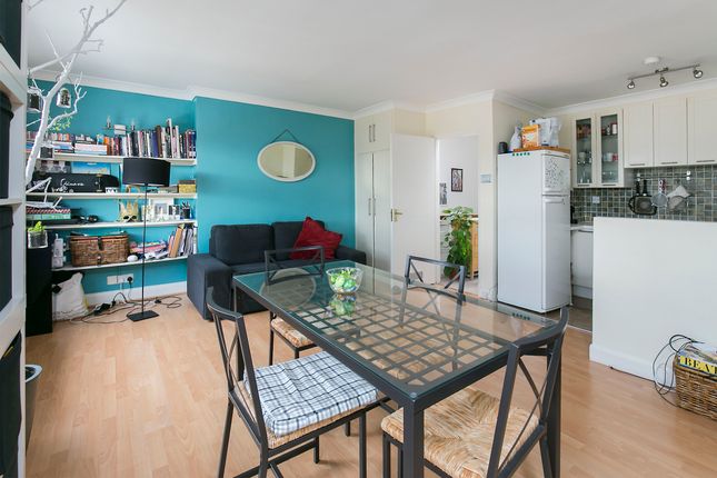 Thumbnail Flat to rent in St Stephens Gardens, London