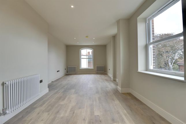 Apartment 5, Woodlands, Grove Road South, Southsea photo 4