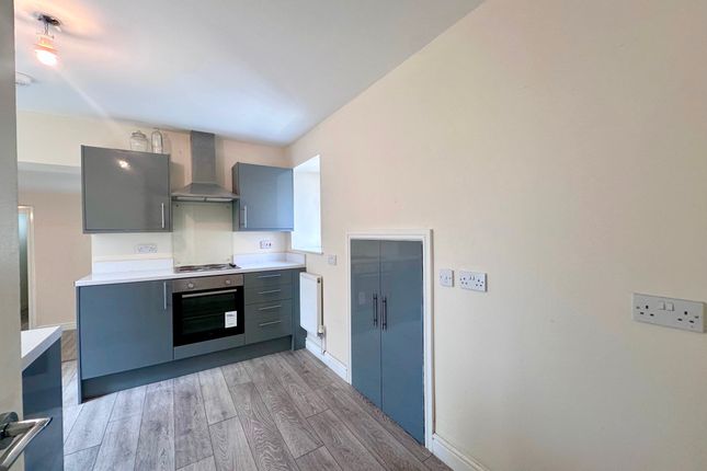 Flat 3, Blue Pearl, Maesteg photo 3
