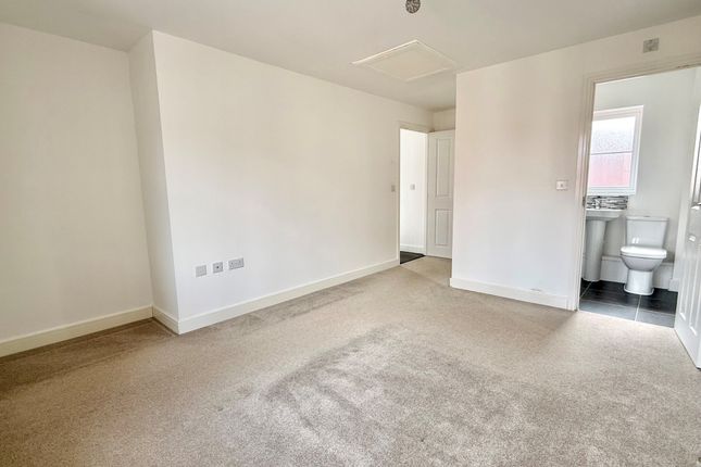 12, Biggleswade photo 2