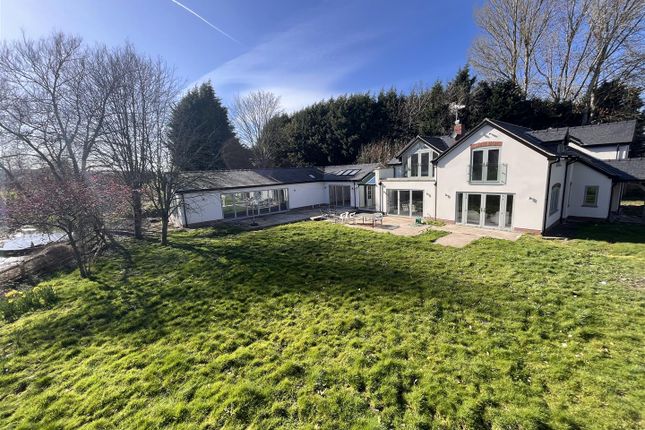3-bed house on Mill Farm Cottage, Mill Lane, Macclesfield, £1,450,000