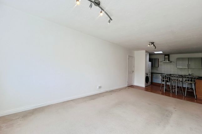 D2 Woodland Grange, 31, Dean Park Road, Bournemouth photo 3