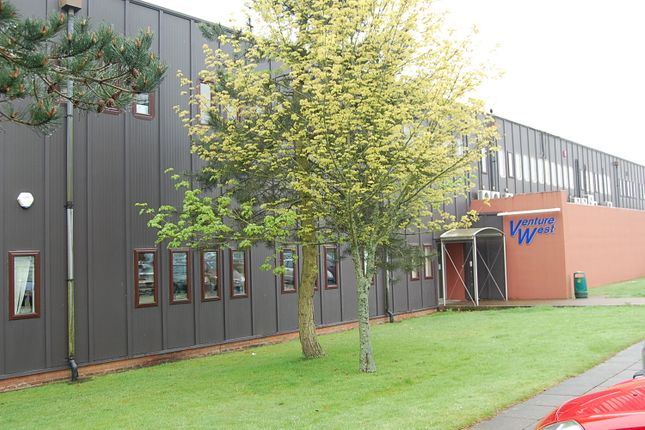 Office to let in The Enterprise Centre, Greenham Business Park