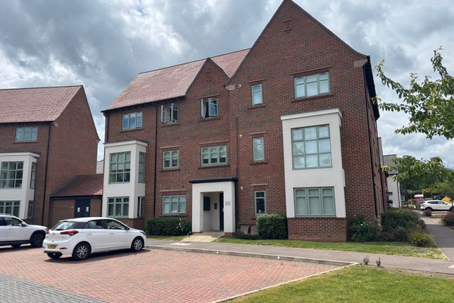 2-bed flat on 6 Highland House, Farriers Way, Watford, £330,000