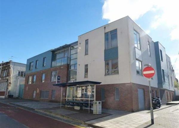Parking/garage to rent in Church Road, St. George, Bristol