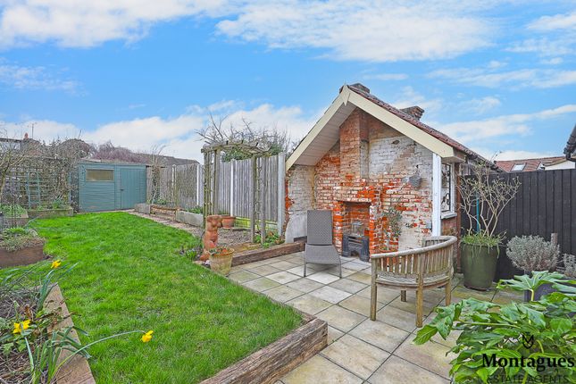 Cottage for sale in Cloverly Road, Ongar