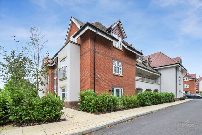 Thumbnail Flat for sale in Emerson Park, Rowhill Road, Hextable, Kent