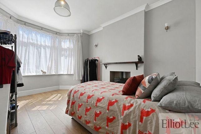 56 Eagle Road, Wembley photo 4