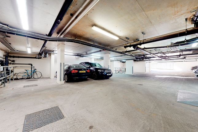 Thumbnail Parking/garage to rent in Hoxton Square, London