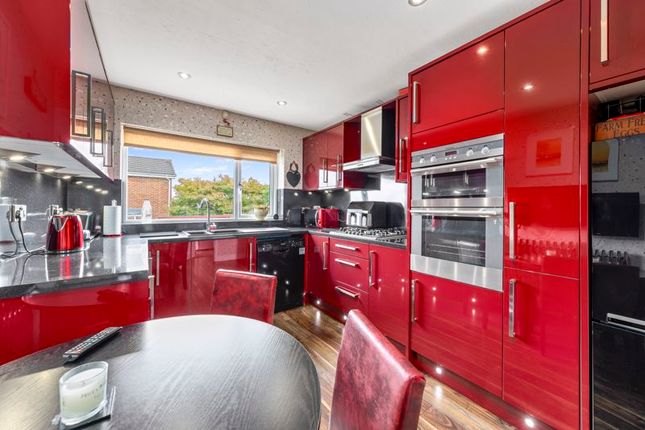 4, Morley Close, Dronfield photo 4