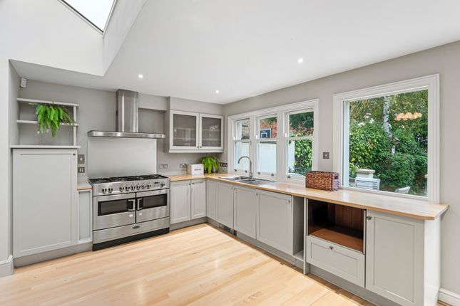 10, Nicosia Road, Wandsworth photo 3