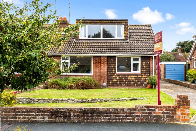 2-bed house on 34 Dawn Crescent, Steyning, £350,000