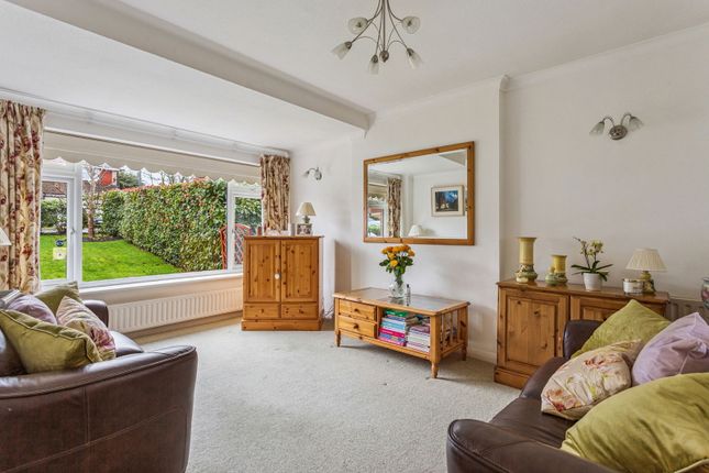 72, Birchmead Avenue, Pinner photo 2